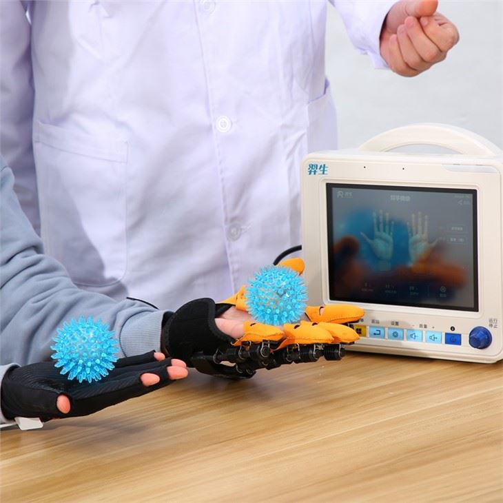 Exoskeleton għall-Irkupru tal-Idejn Għal Paralizzati